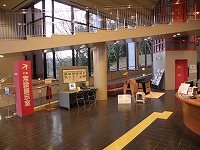 �G���g�����X�z�[��