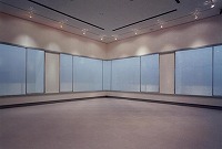 ���W����