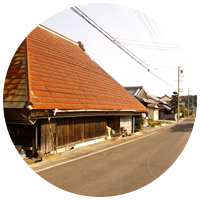 �������i