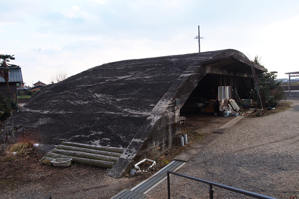 ����(���񂽂�)�i�鎭�s�O�����i���������݂͂����傤�j�E�l��(�����񂼂�)�j