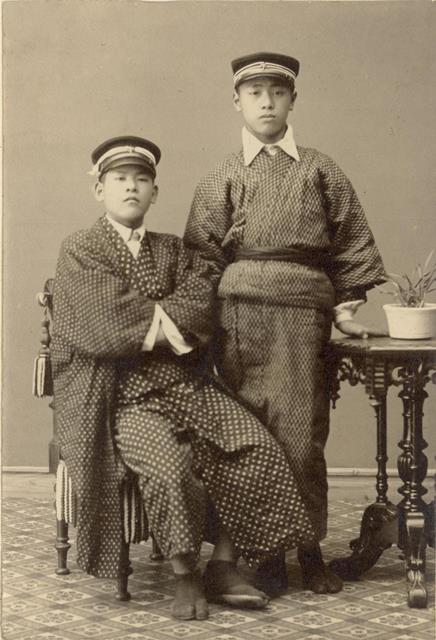 �a��(��ӂ�)�Ɨm��(�悤�ӂ�)���ꏏ(��������)�ɒ�(��)�Ă���ʐ^(���Ⴕ��)